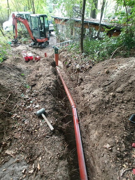 KG Rohre 10 Meter verlegt KG Rohre 10 Meter verlegt